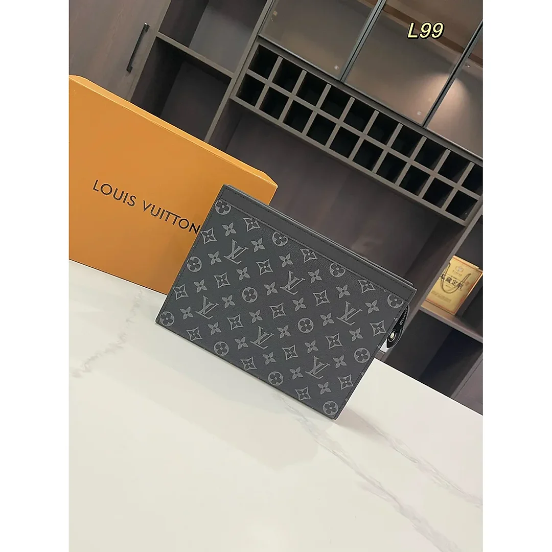 Louis Toiletry Pouch bag size: 26*20cm