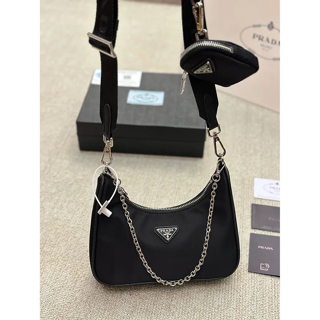 Pra hobo  new arrival bag size : 22 * 16cm