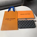 LOUIS new arrival men’s wallet size: 19×10×1.5cm