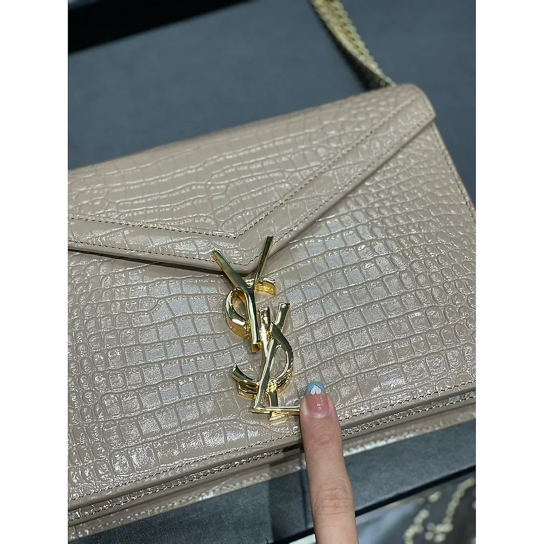 Y Cassandra Medium Chain Bag Dark Beige In Grain De Poudre Embossed