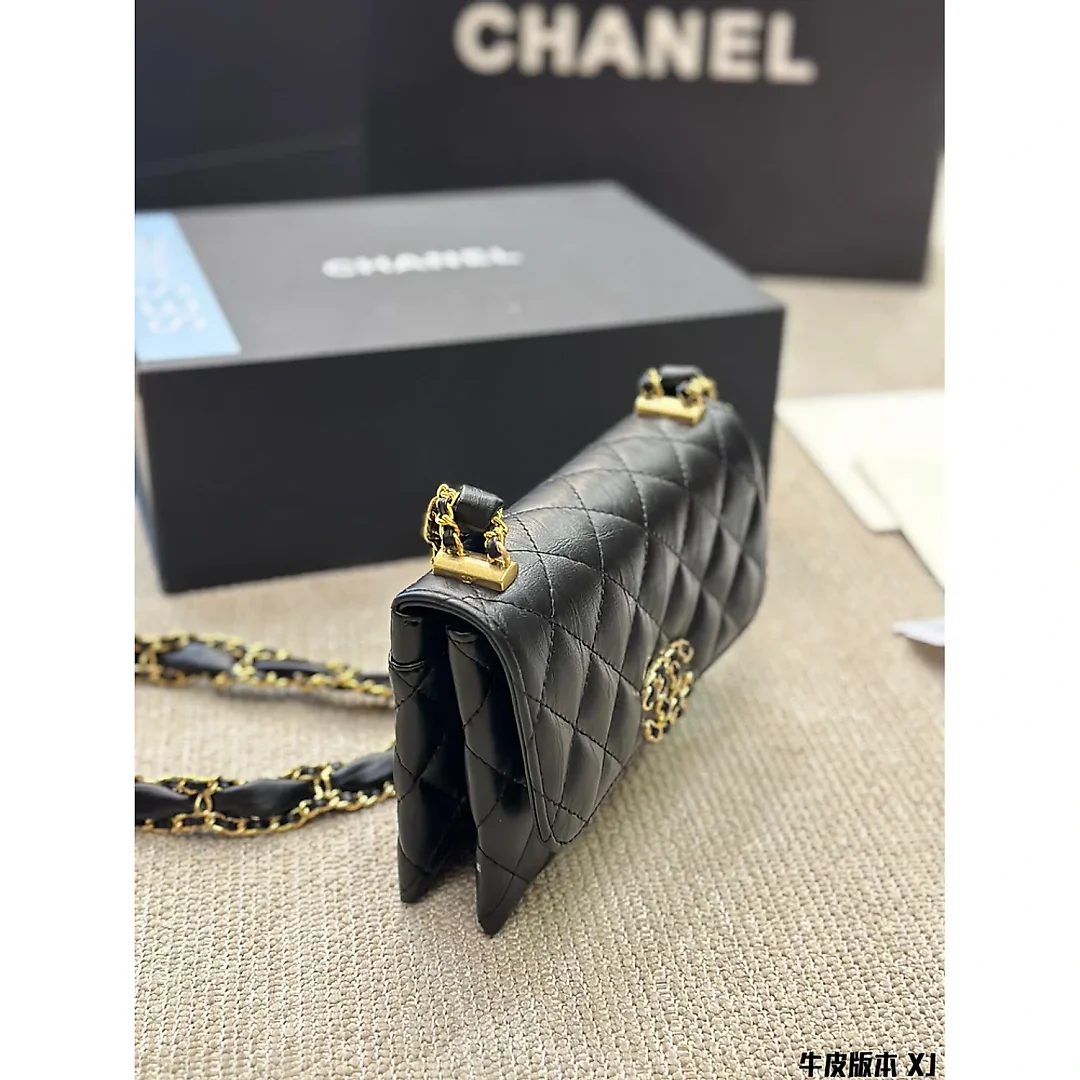 cc Vintage 23k new arrival bag size :19*13 cm