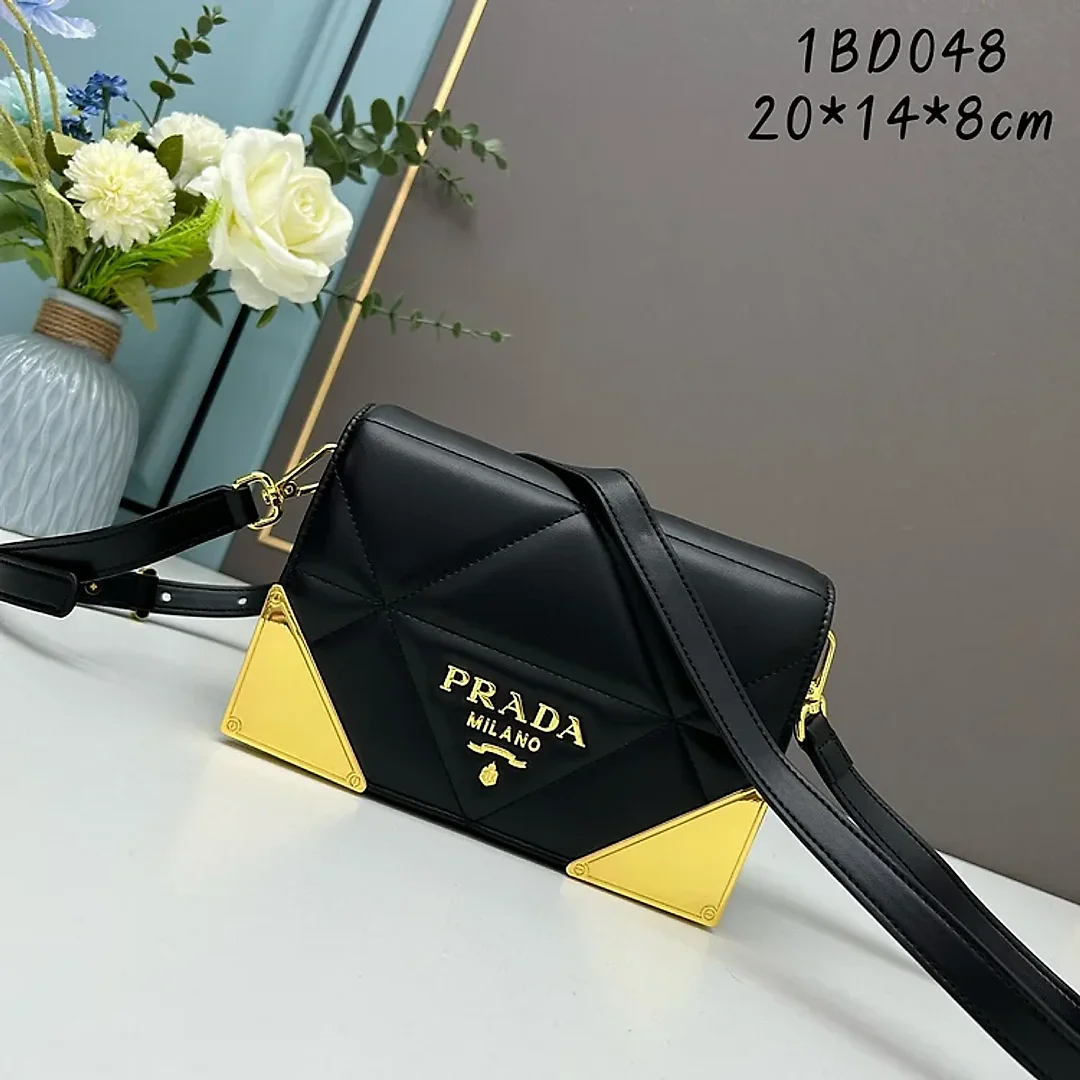 Pra new arrival bag size : 20*14*8CM