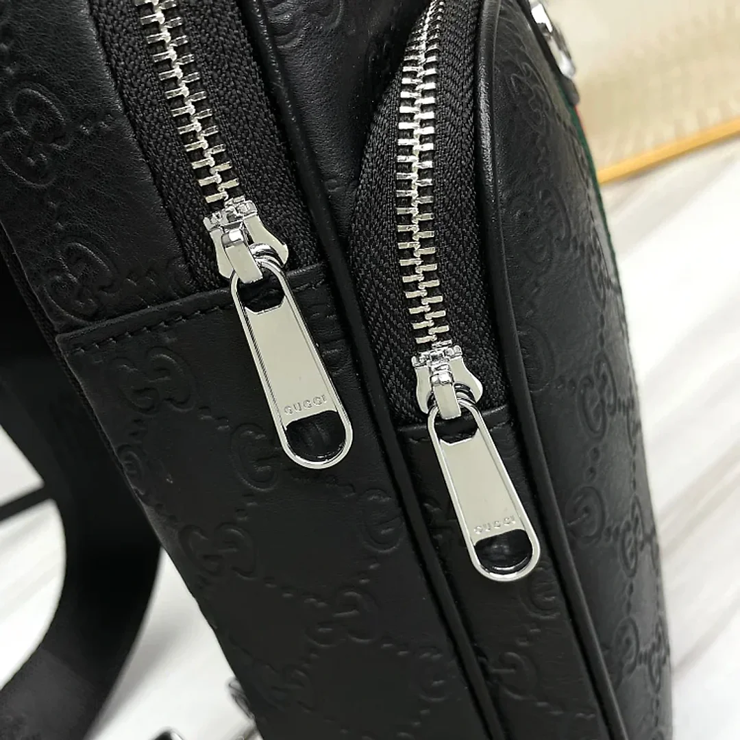 GG new arrival man bag size : 17x30x8 cm