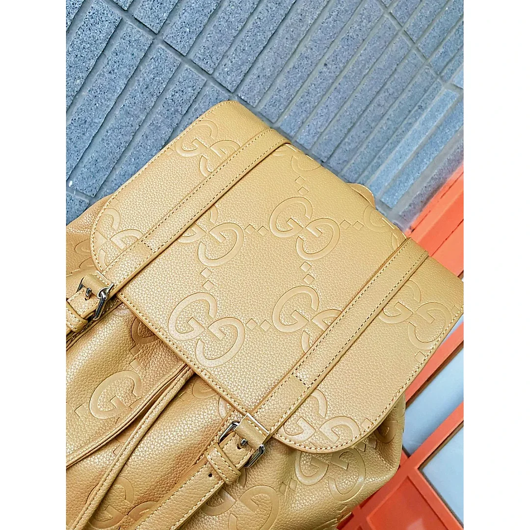 GG new arrival backpack bag size : 32 x 42 cm