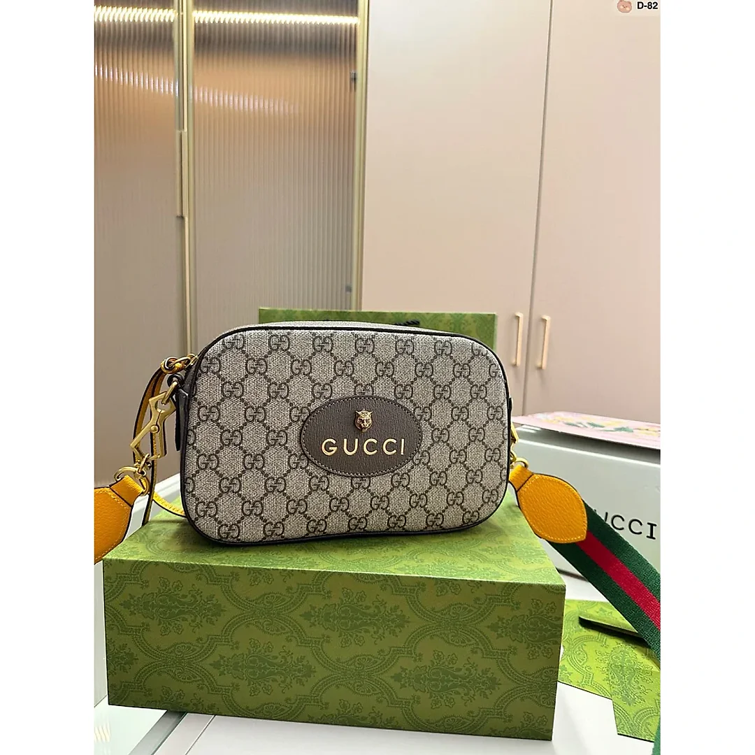 GG Marmont camera bag size: 22*8*15 cm