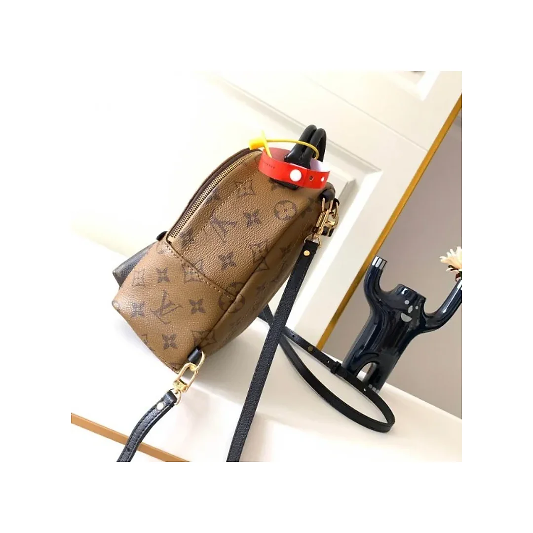 L-bag Model: M44872 Size:17x22x10cm