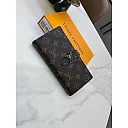 Louis new arrival Taurillon Capucines wallet size: 10*19*1.7cm