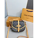 Louis Saumur bb mini bag size: 21 * 17 cm