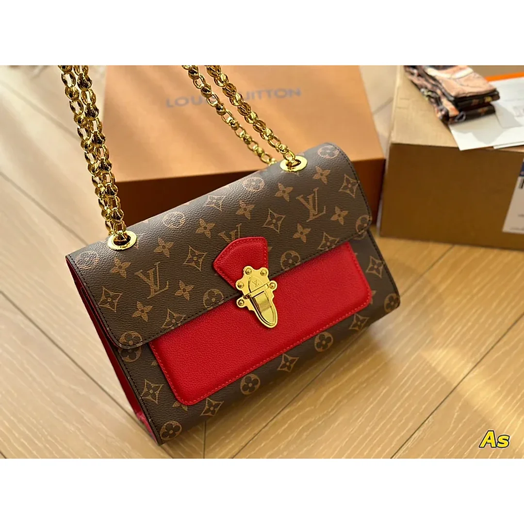 Louis VICTOIRE new arrival bag size: 26*15cm