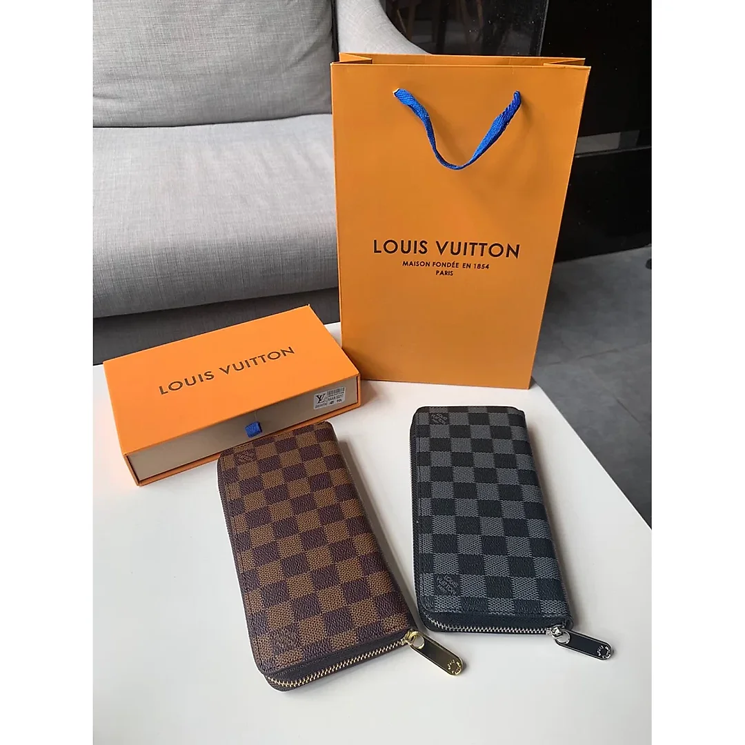 LOUIS new arrival men’s wallet size: 19×10×1.5cm