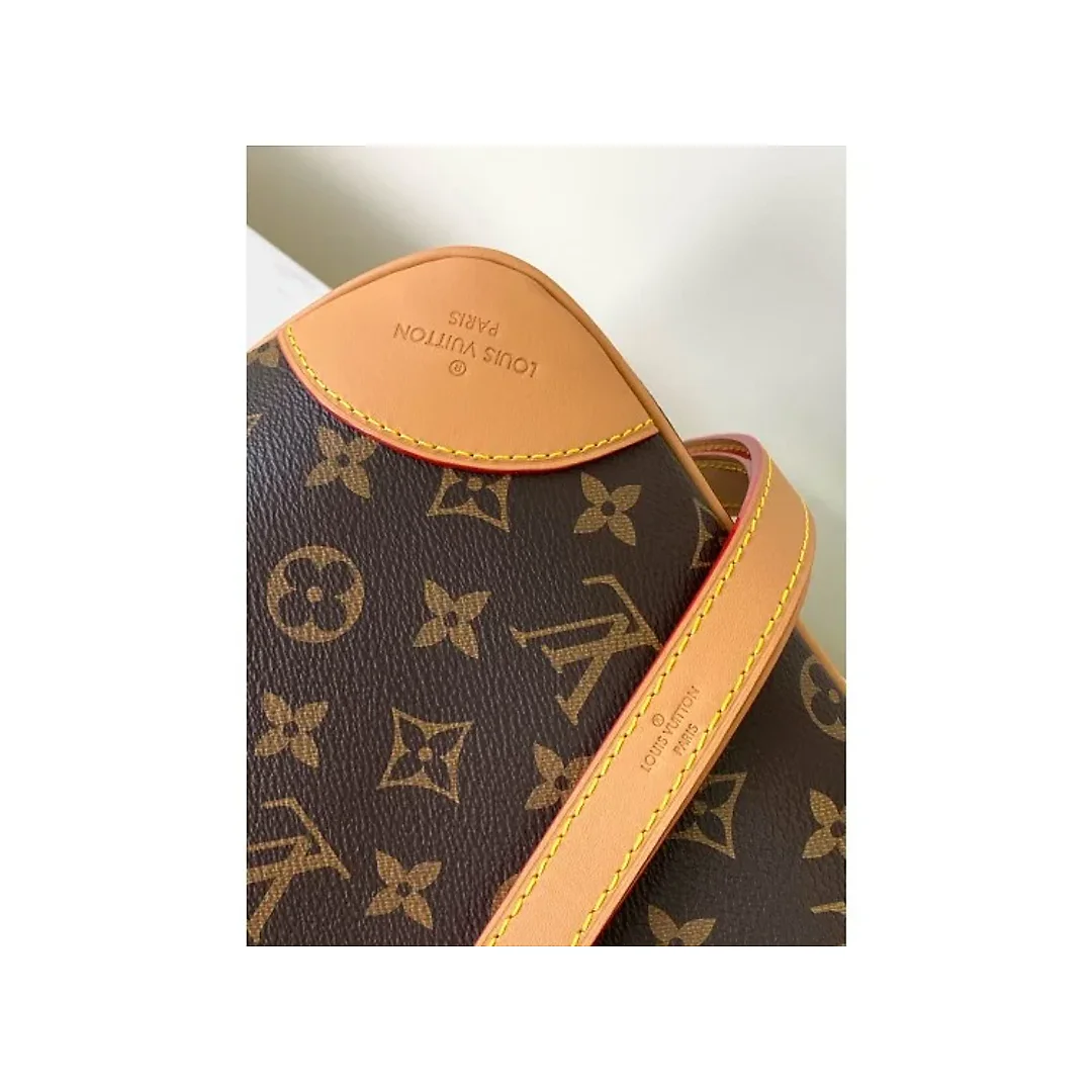 Model: M45832 Size: 27.0 x 16.0 x 10.0 cm