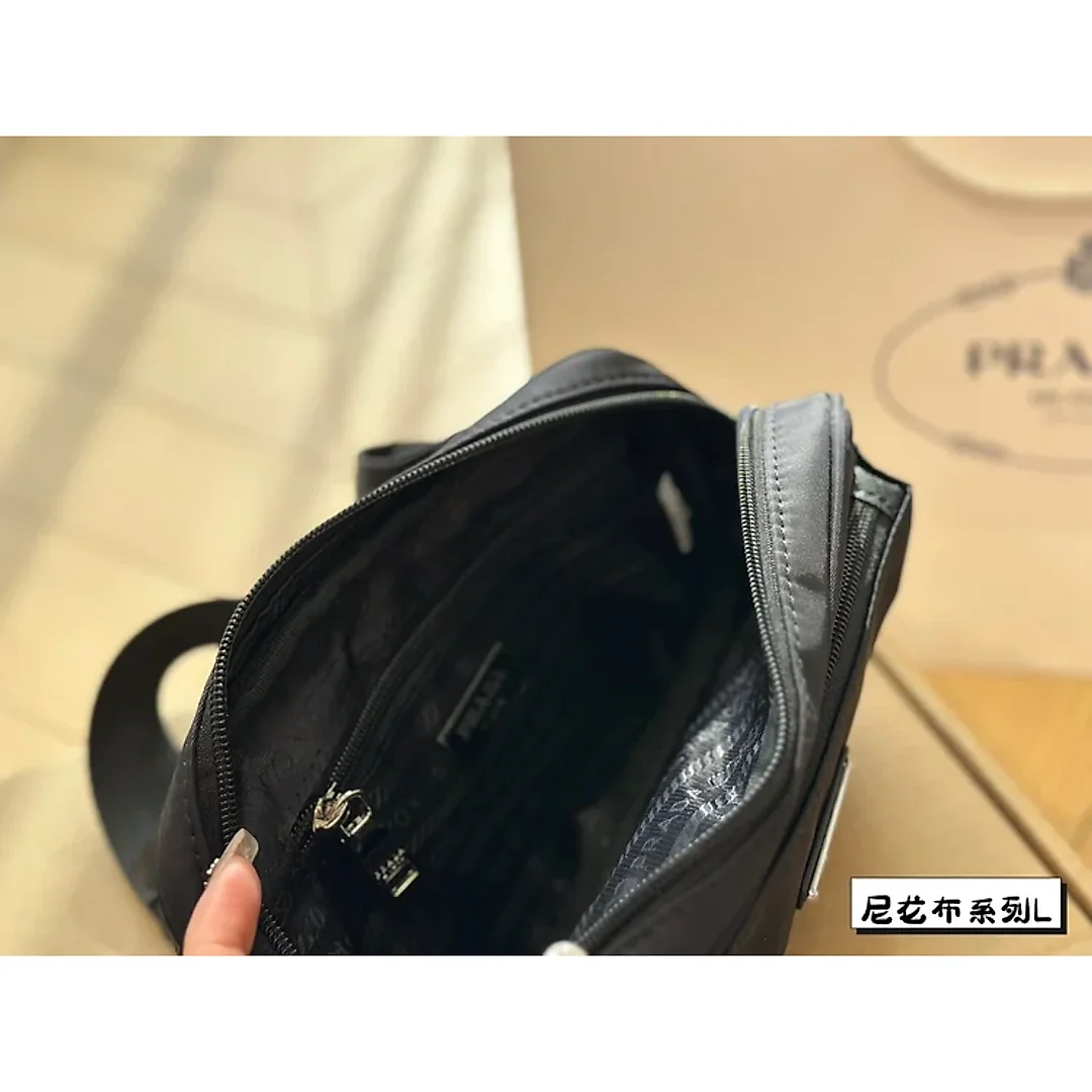 Pra new arrival men and women waist bag size: 21*13cm