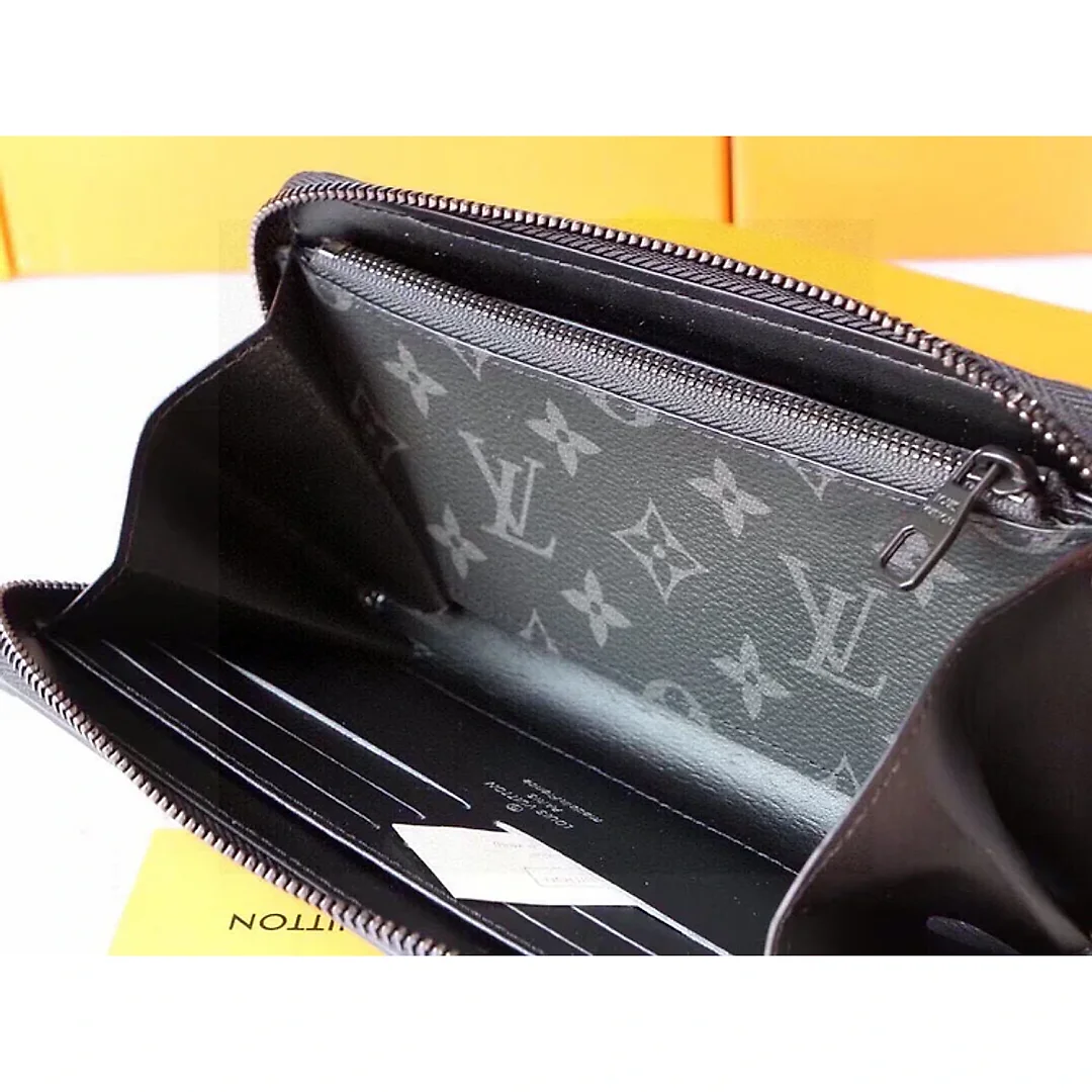 Louis new arrival Trunk men’s wallet size: 19×10 cm