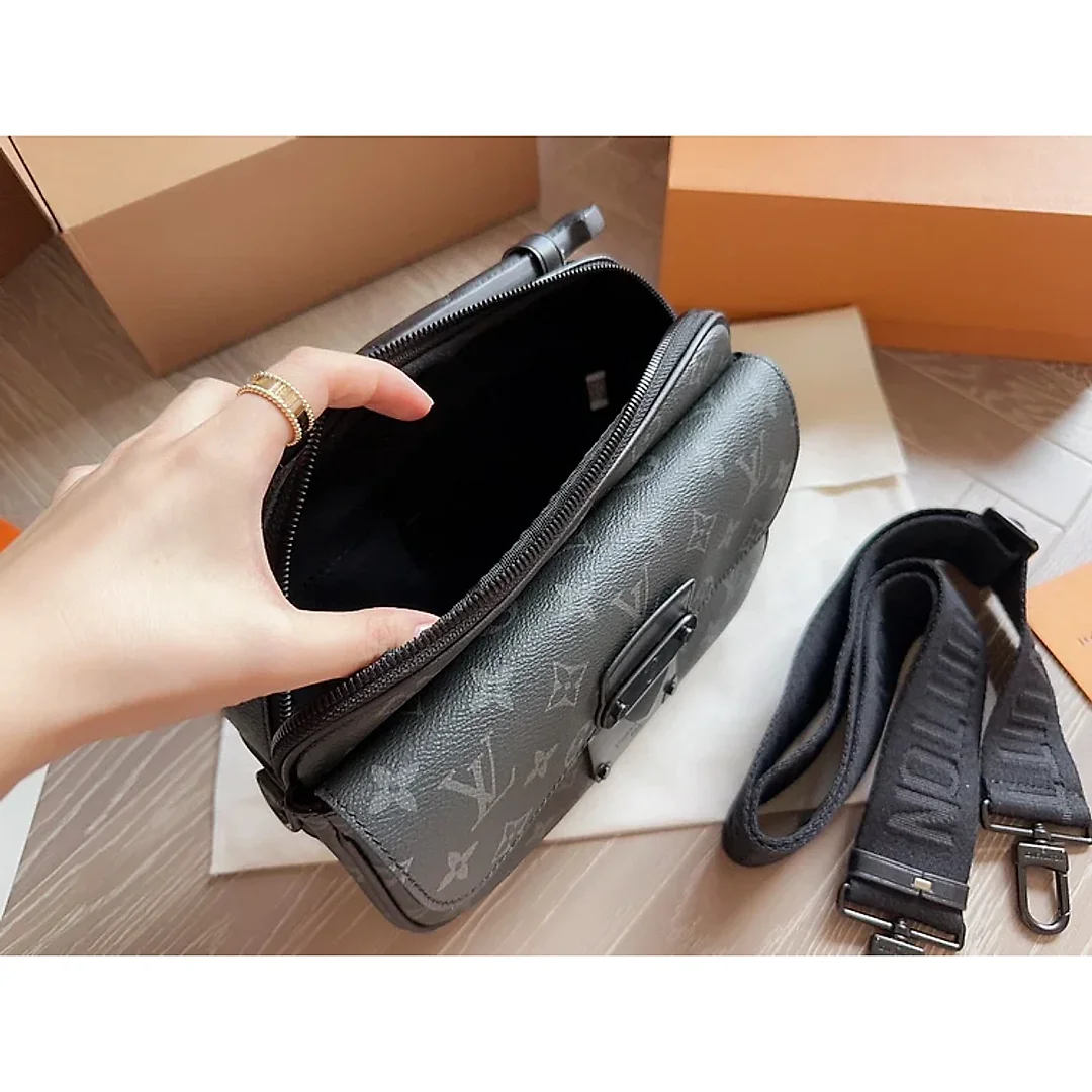 L slocksling men bag size 25*17 cm