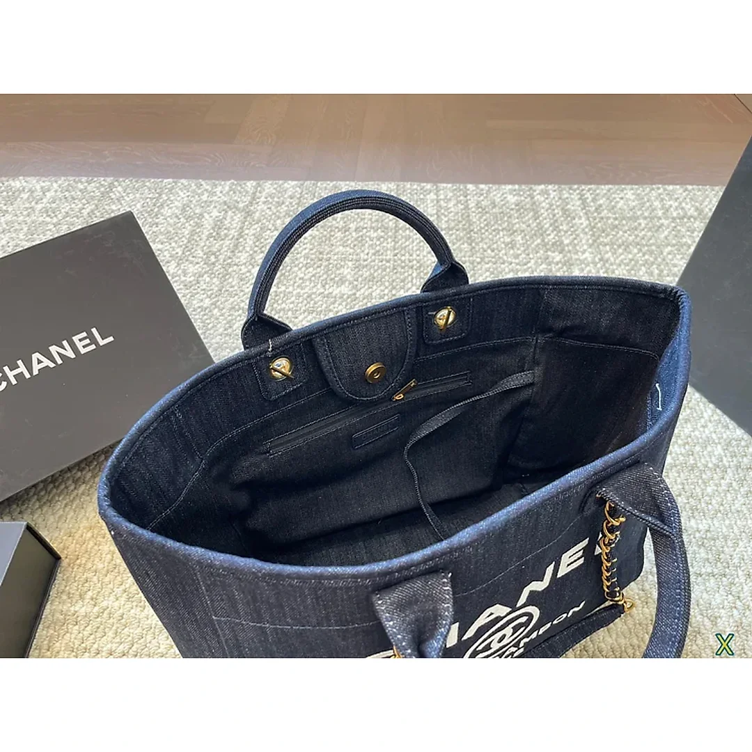 CC new arrival denime tote bag size: 37 * 31 cm