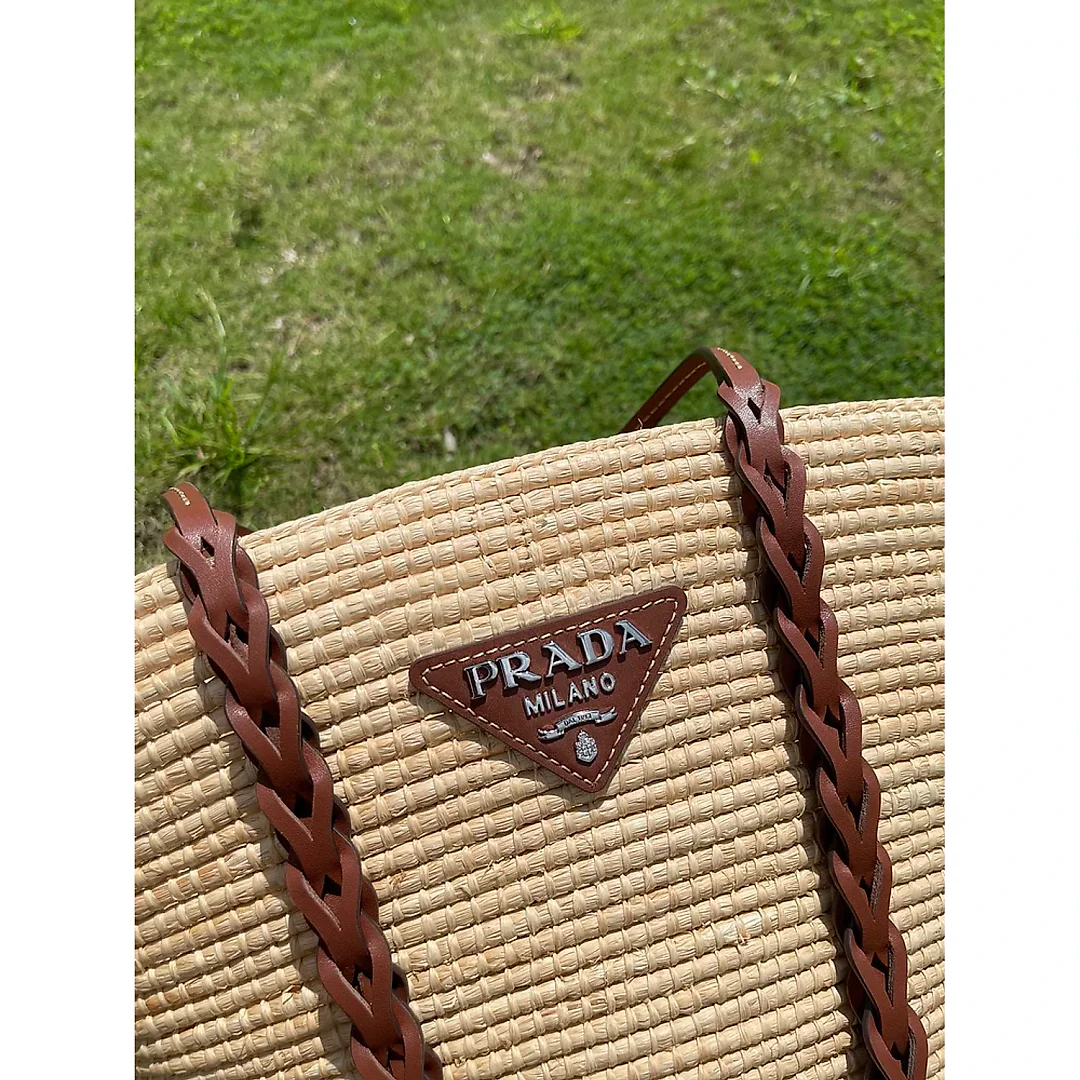 Pra new arrival tote bag size : 50*18*26 cm top quality ~