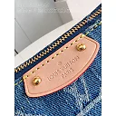 Louis Hills Pochette Monogram Denim size;20.5 x 6 x 16 cm