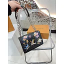 Louis new arrival TWIST bag size?3 * 16 cm