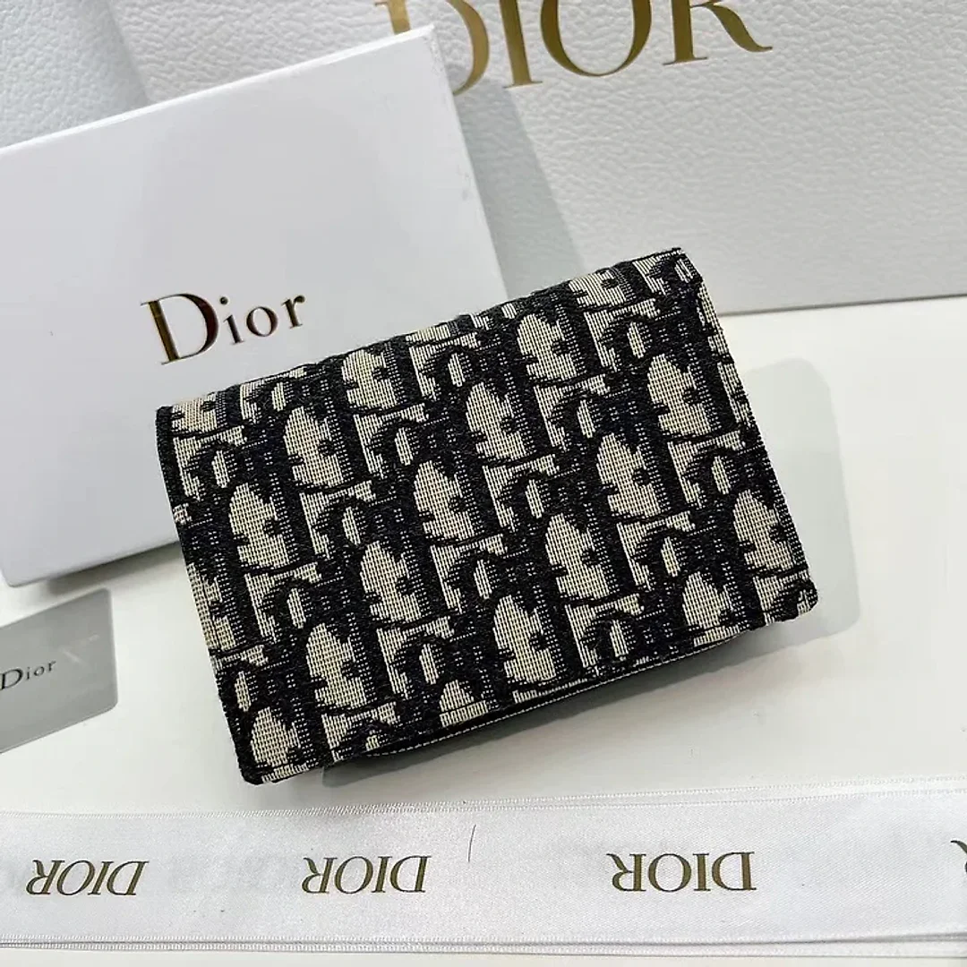 D new arrival wallet size: 13.5*9.5*3.5
