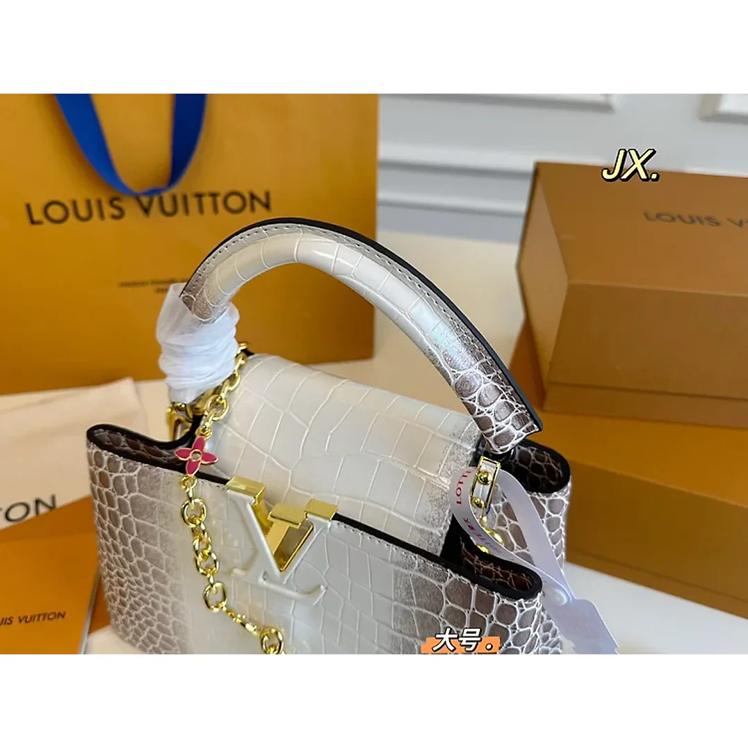 Louis Capucines new arrival bag