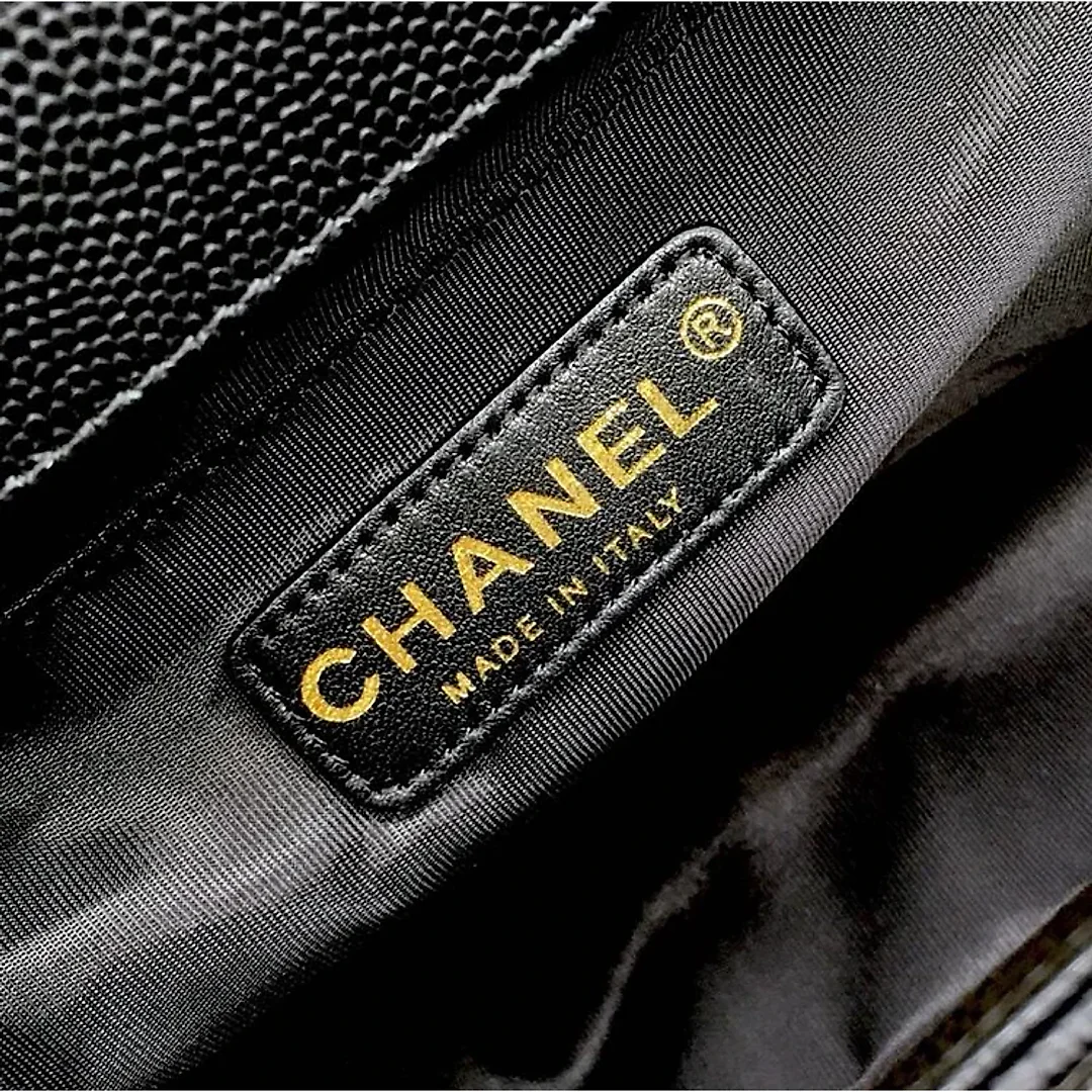 CC 25.5cm Boy Handbag Black Grained Calfskin Gold Tone Metal Caviar leather