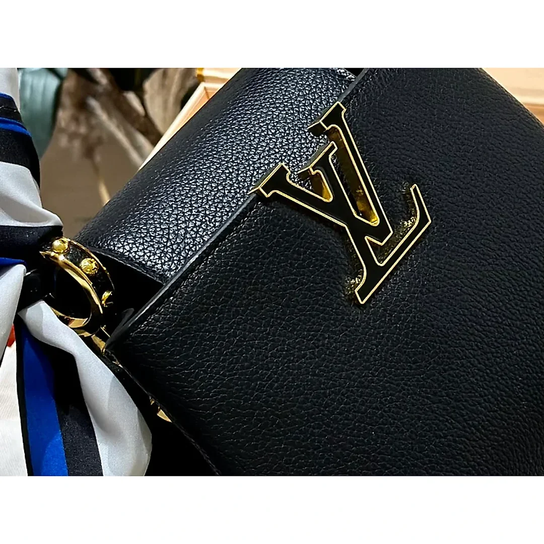 Louis capucines new arrival bag 05