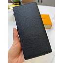 Louis new arrival Taurillon Capucines wallet size: 10*19*1.7cm