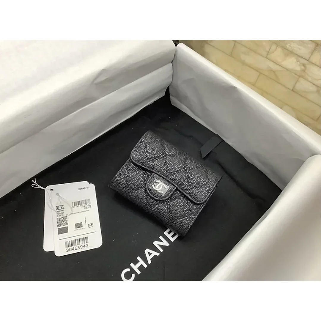 cc CO-CO Classic Card Holder 11cm/4.4in Silver Hardware For Women Black AP0214 Y01480 C3906