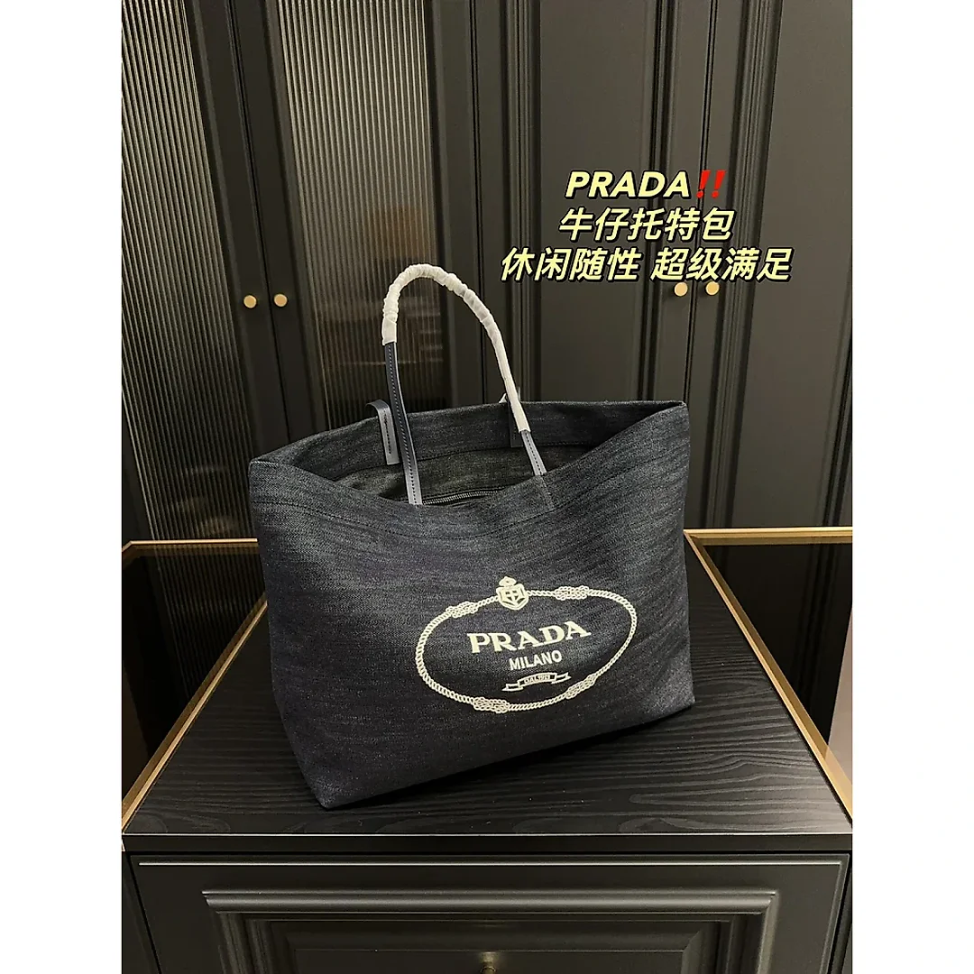 Pra new arrival tote bag size : 36* 29 cm
