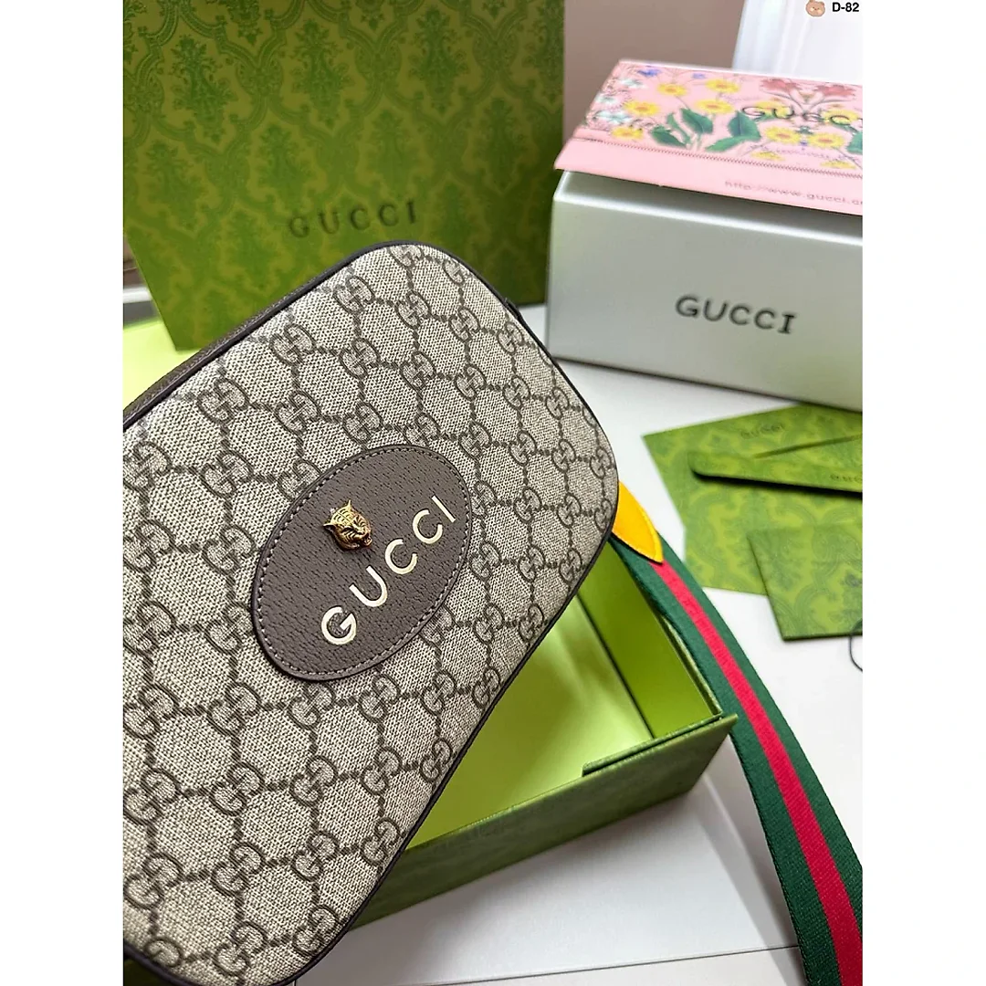 GG Marmont camera bag size: 22*8*15 cm