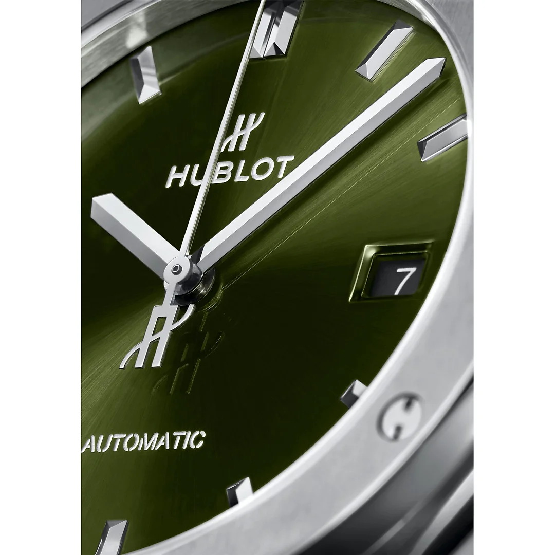 Hublot Classic Fusion Titanium Green Ref# 542.NX.8970.RX