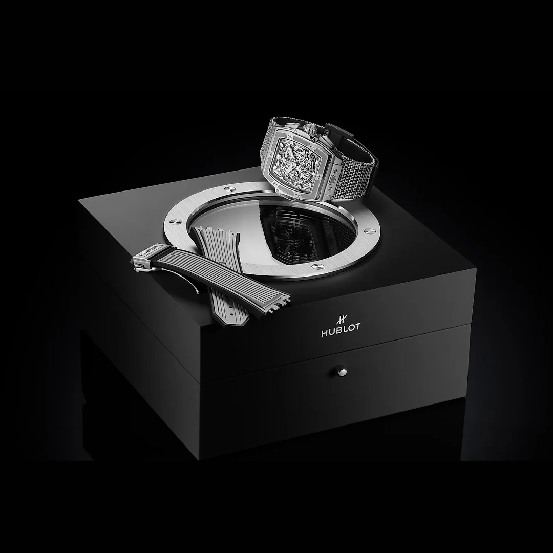 Hublot, Spirit of Big Bang Essential Gray, Titanium, 42mm, Ref# 642.NX.0110.NR.HEC23
