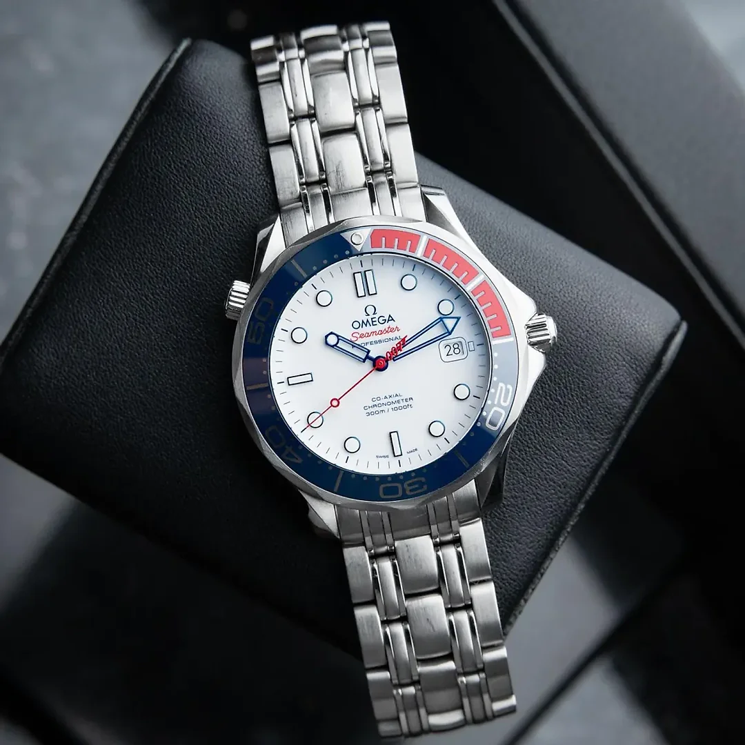 Omega Seamaster Diver 300M Ref. 212.32.41.20.04.001 Watch – Free Shipping | Minimalist & Luxury Design | Perfect Gift for Him