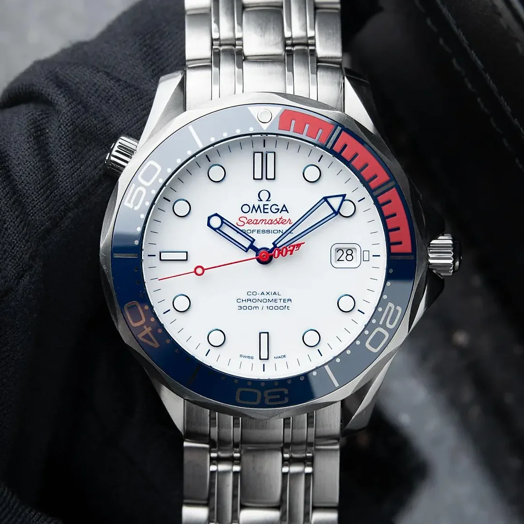 Omega Seamaster Diver 300M Ref. 212.32.41.20.04.001 Watch – Free Shipping | Minimalist & Luxury Design | Perfect Gift for Him