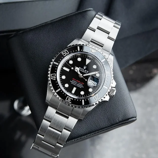 Rolex Sea-Dweller 4000 Ref. 126600 Watch
