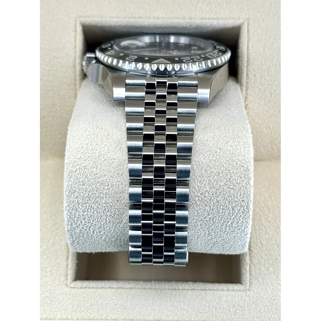NEW 2024 Rolex GMT-Master II “Bruce Wayne†40mm 126710GRNR Black Dial
