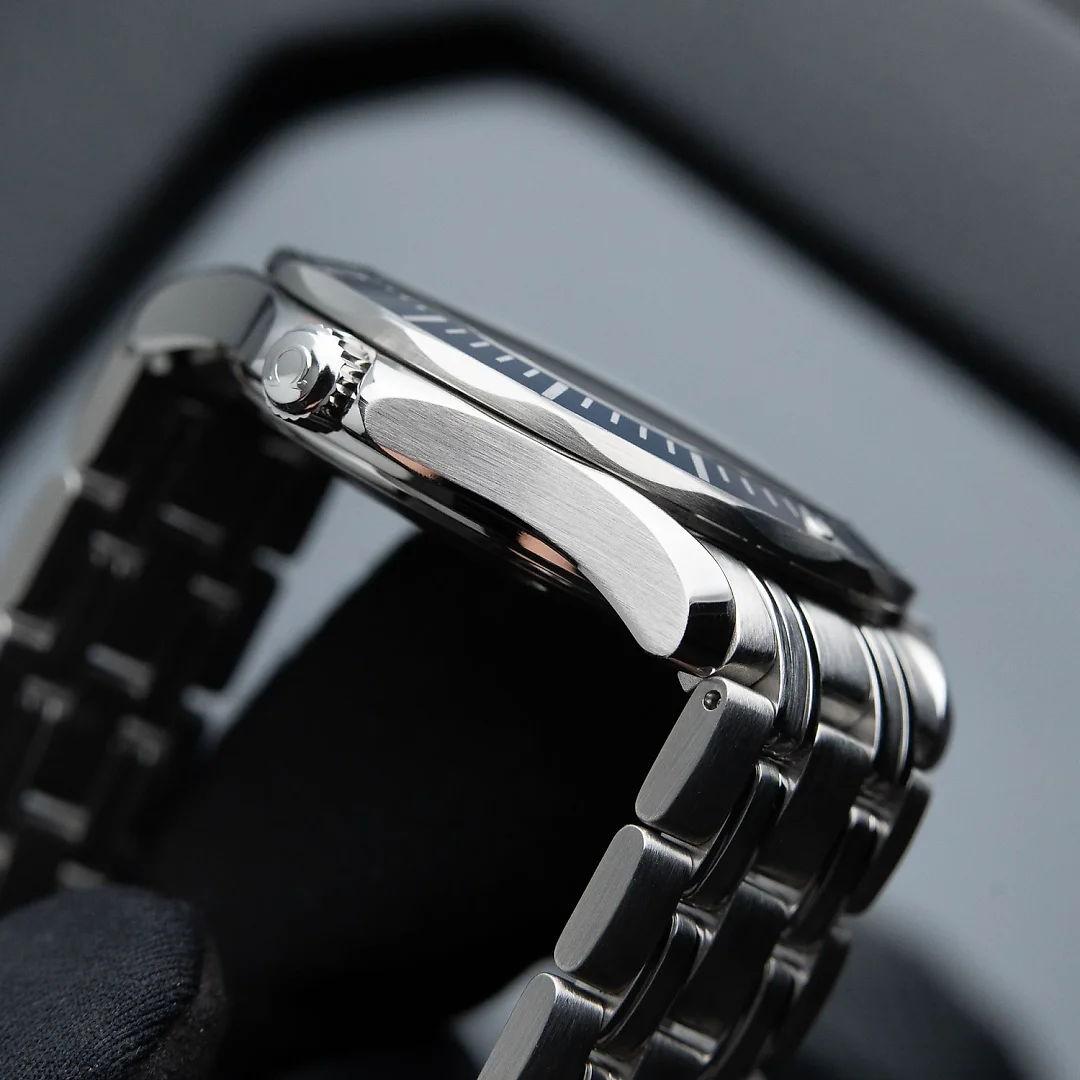 Omega Seamaster SMP Diver 300M Blue Dial 007 James Bond 41mm 2531.80.00