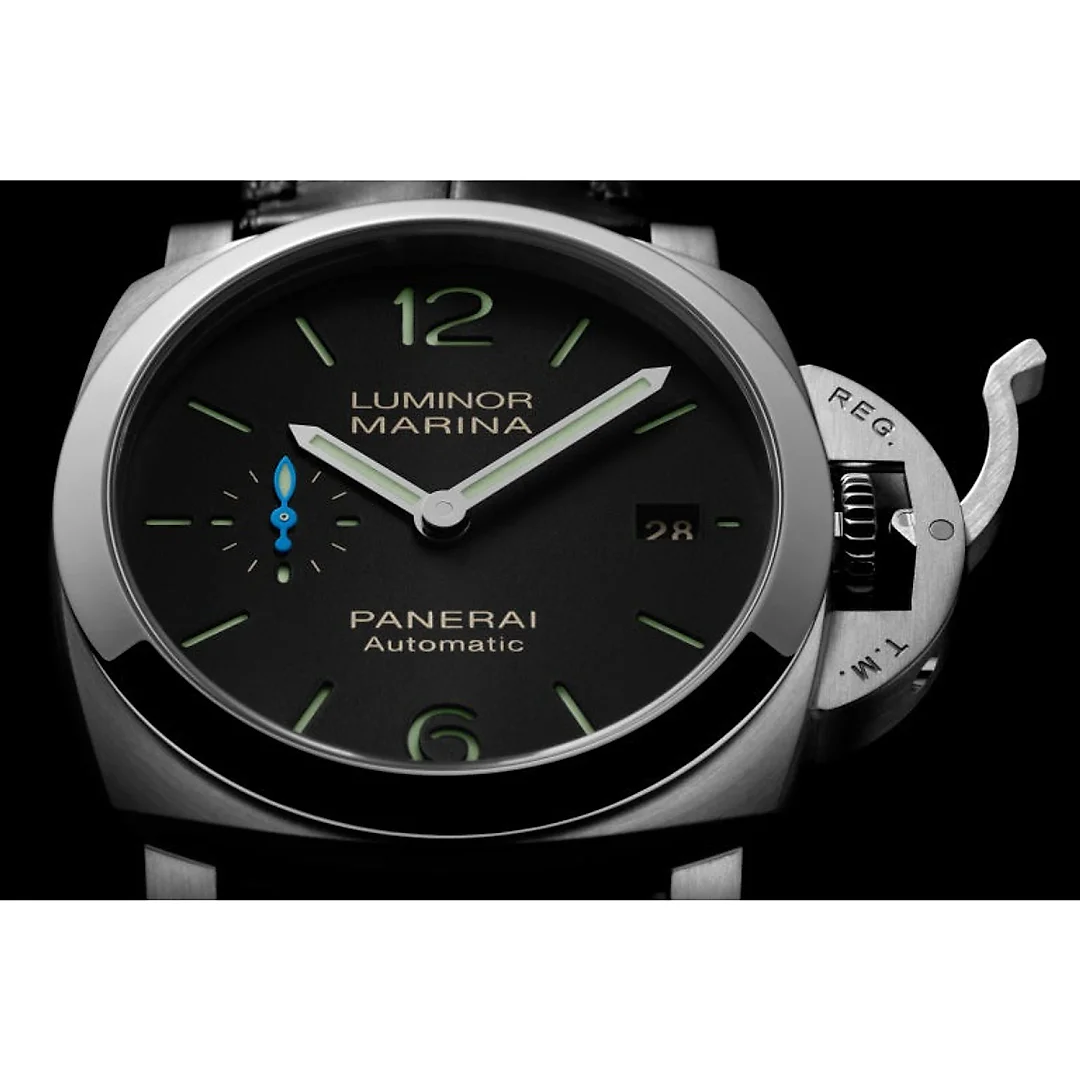 Panerai Luminor Quaranta Ref# PAM01372