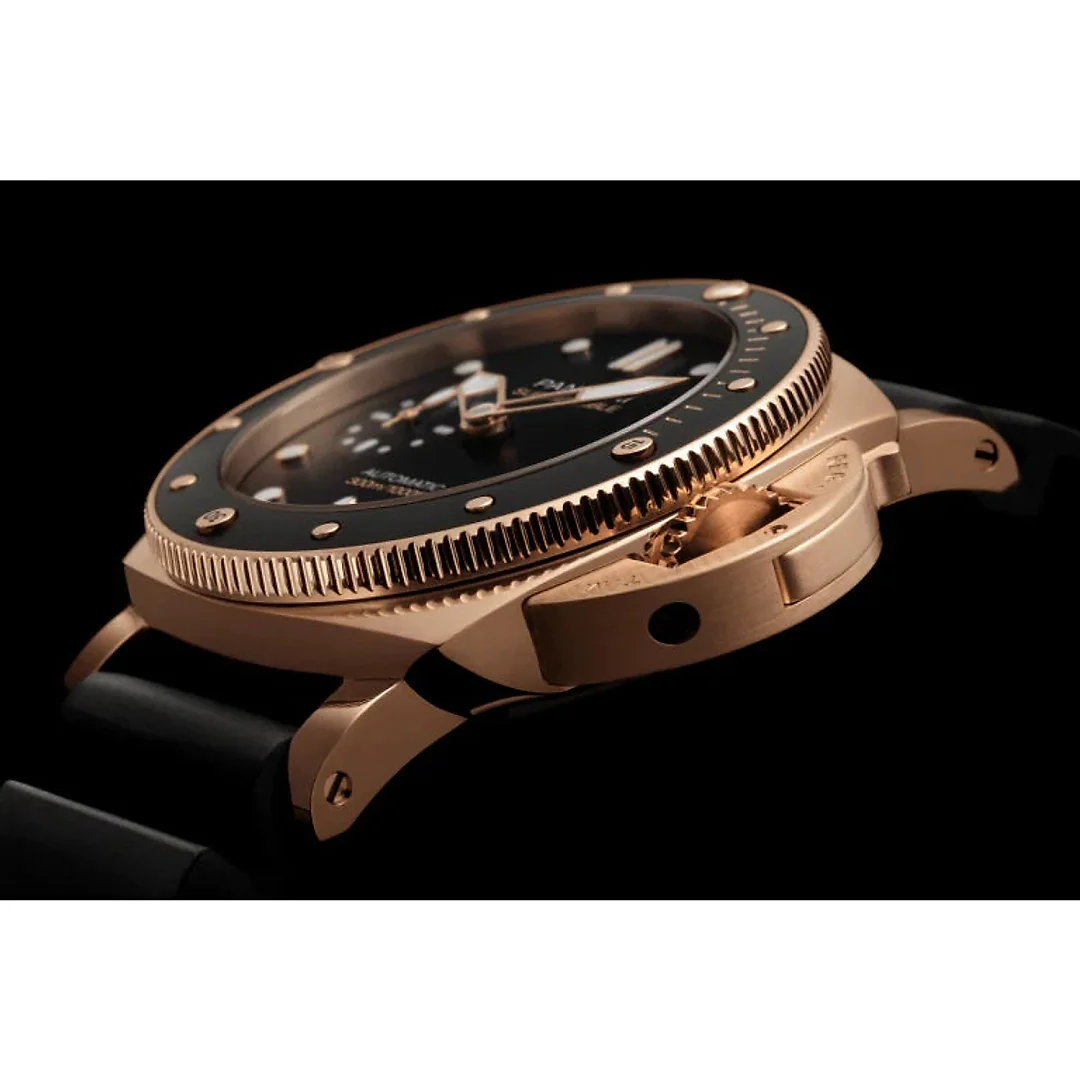Panerai Submersible Goldtechâ„¢ Ref# PAM01164