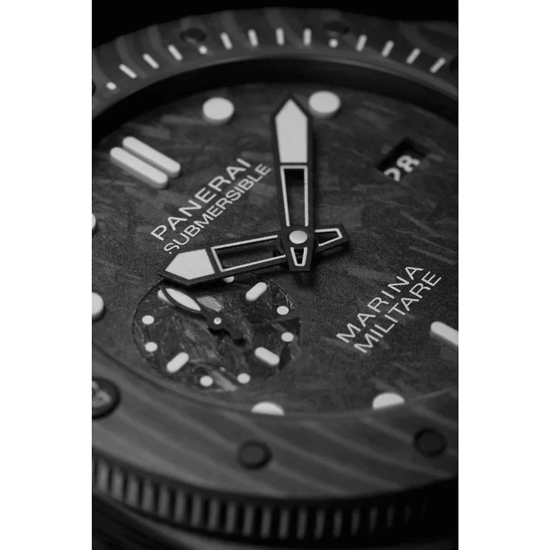 Panerai Submersible Marina Militare Carbotechâ„¢ Ref# PAM00979
