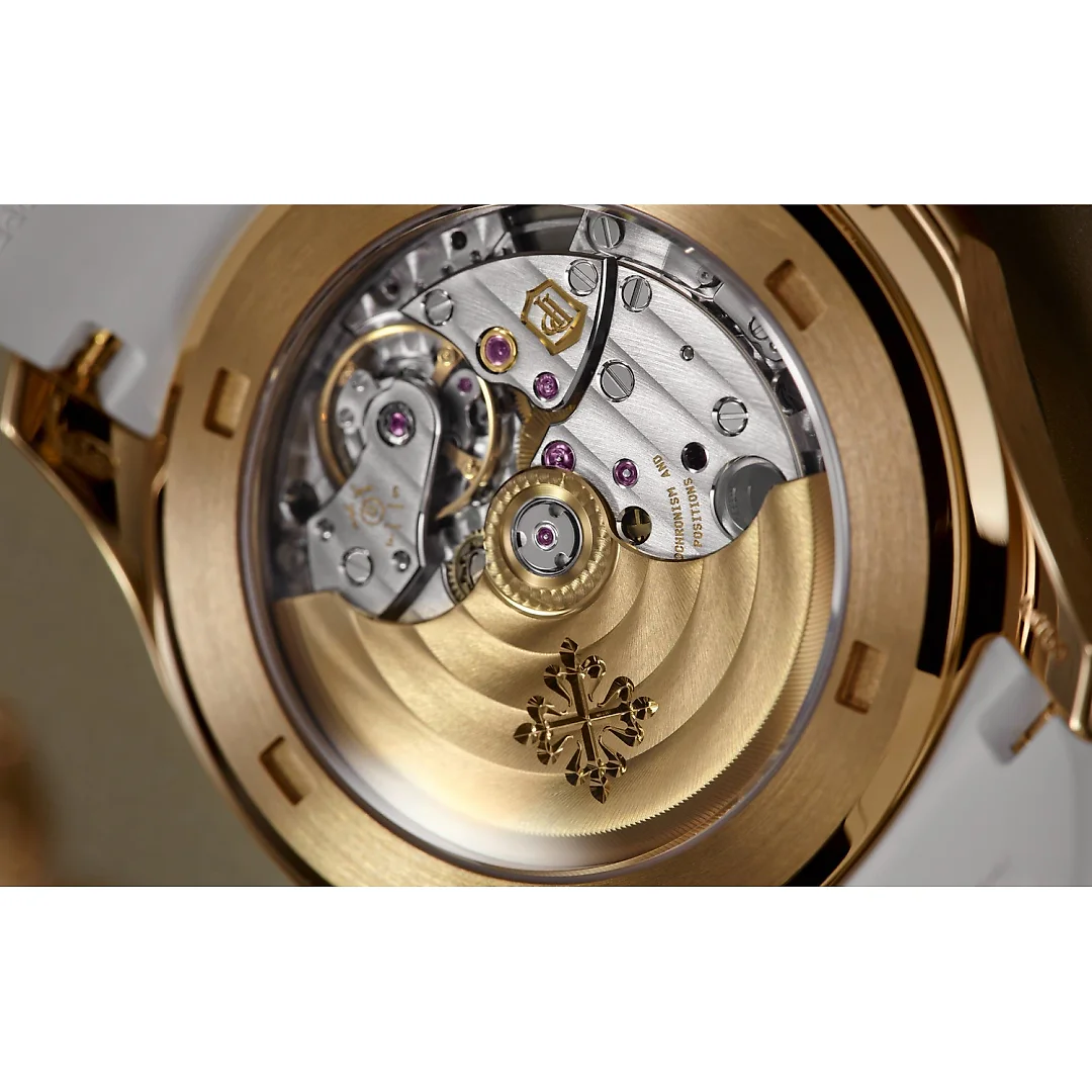 Patek Philippe Aquanaut Luce, 18k Rose Gold, 38,8mm, Ref# 5268/200R-001