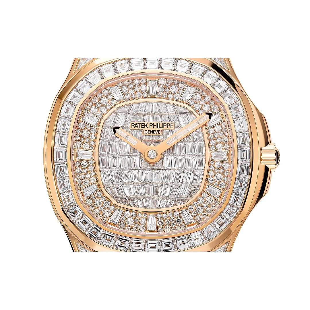 Patek Philippe Aquanaut Luce Haute Joaillerie, 18k Rose Gold with 313 diamonds ~7,9ct, 38,8mm, Ref# 5062/450R-001