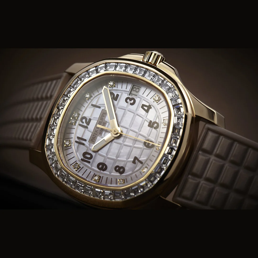 Patek Philippe Aquanaut Luce Haute Joaillerie, 18k Rose Gold, 35,6mm, Ref# 5072R-001