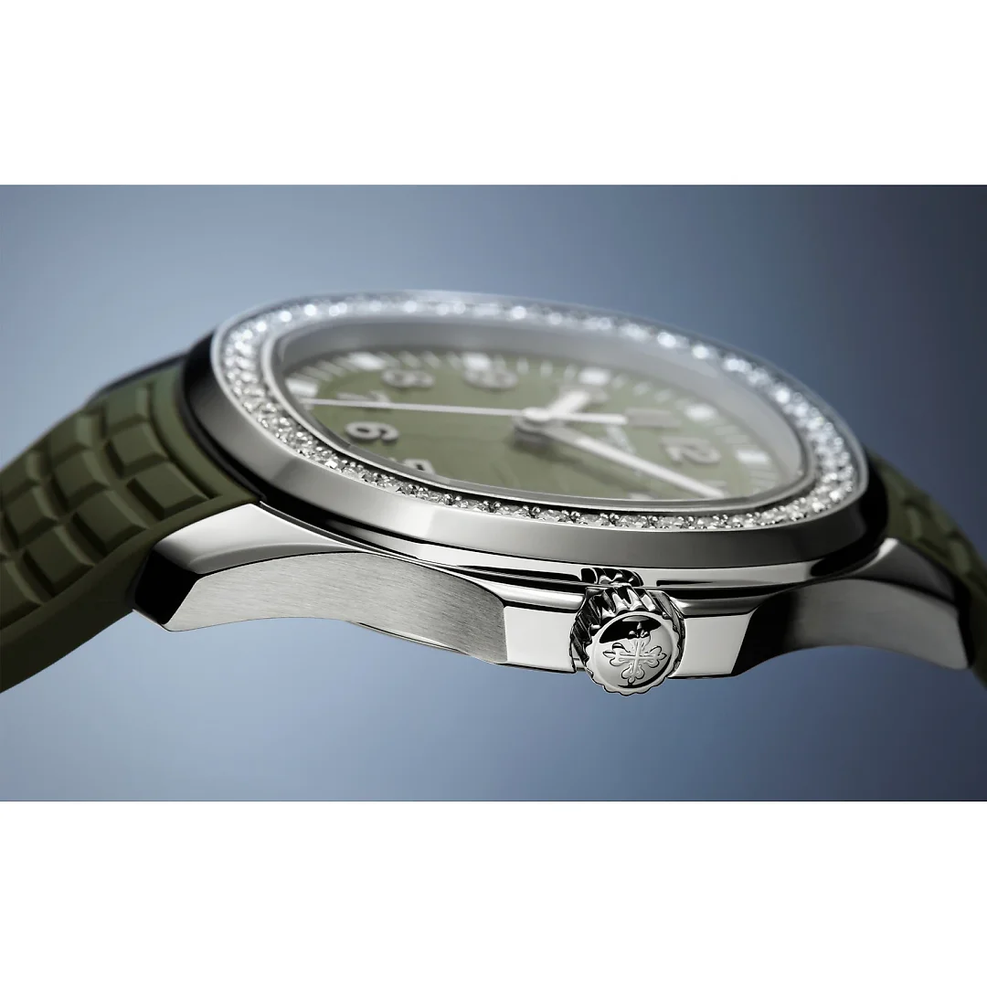 Patek Philippe Aquanaut Luce, Stainless Steel, 38,8mm, Ref# 5267/200A-011
