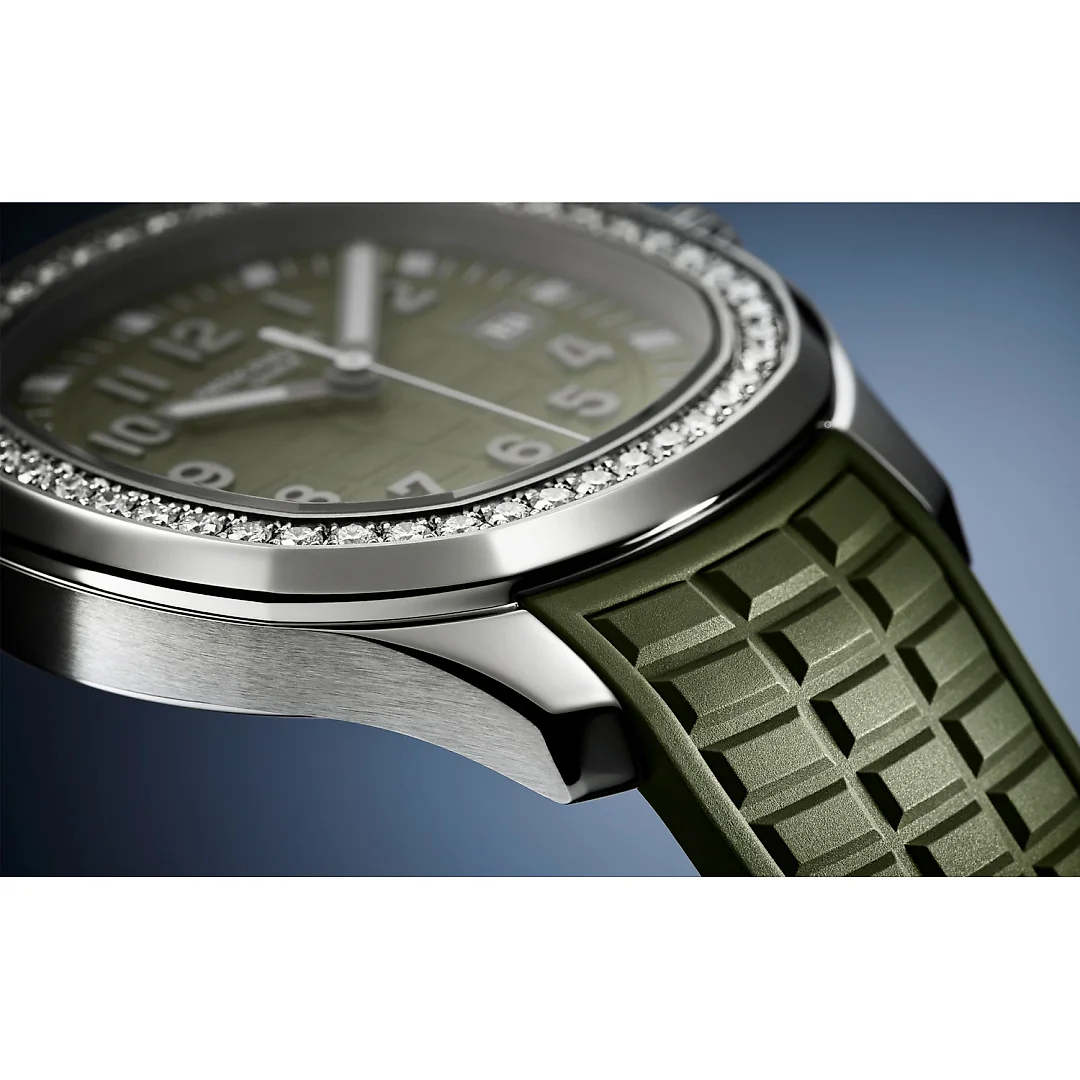 Patek Philippe Aquanaut Luce, Stainless Steel, 38,8mm, Ref# 5267/200A-011