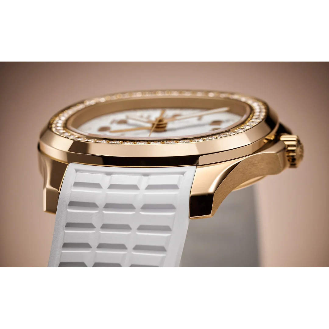 Patek Philippe Aquanaut Luce Travel Time, 18k Rose Gold, 38,8mm, Ref# 5269/200R-001