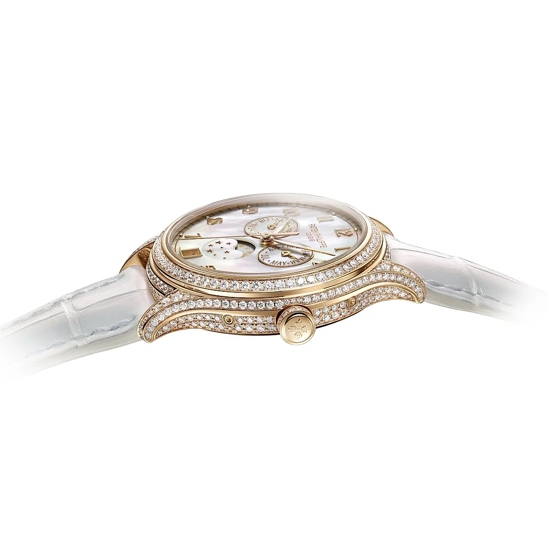 Patek Philippe Complication, 18k Rose Gold set with 388 diamonds (~2,92 ct), 38mm, Annual Calendar Ref# 4948R-001