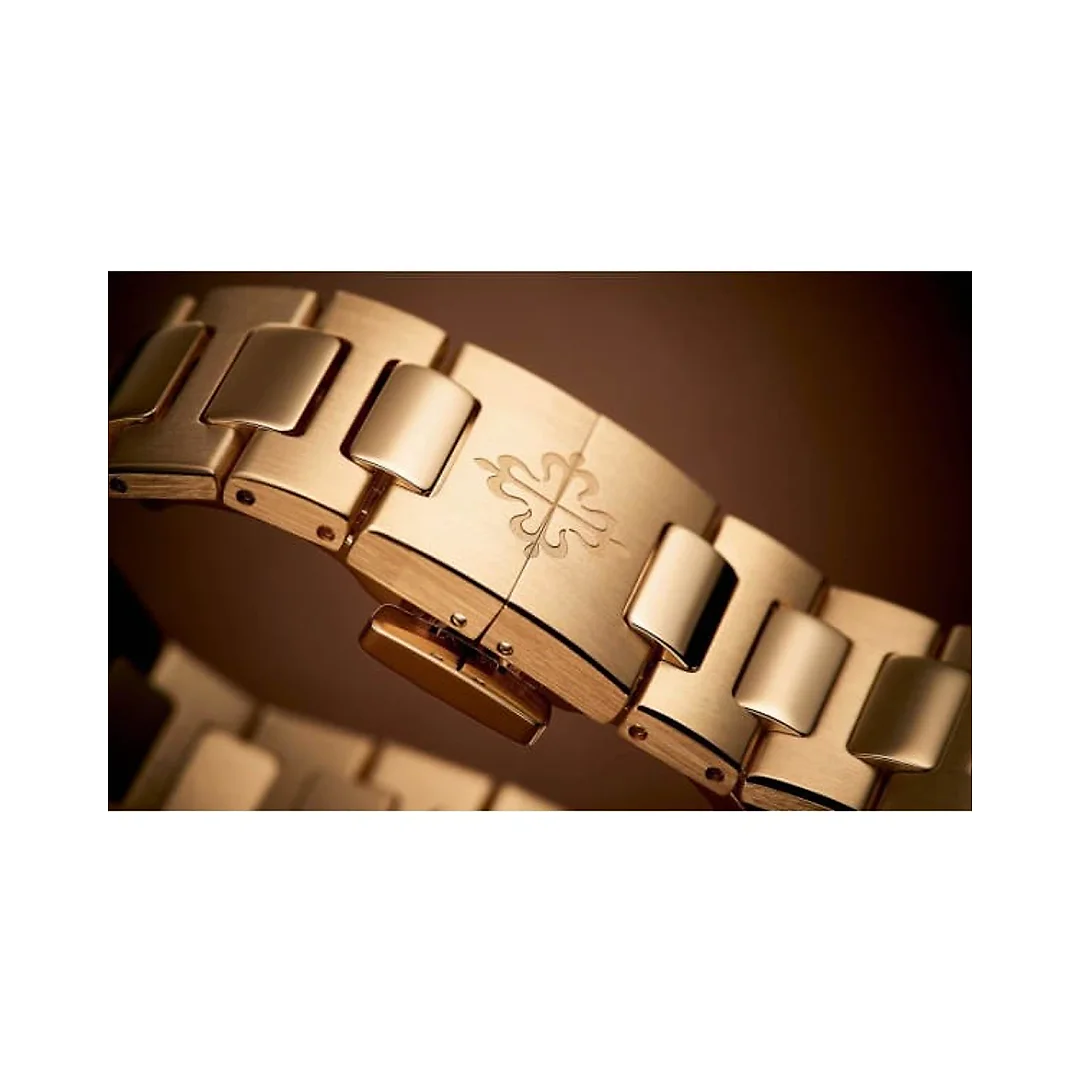 Patek Philippe Nautilus Rose Gold 7118-1R-010 with Golden Brown Opaline dial