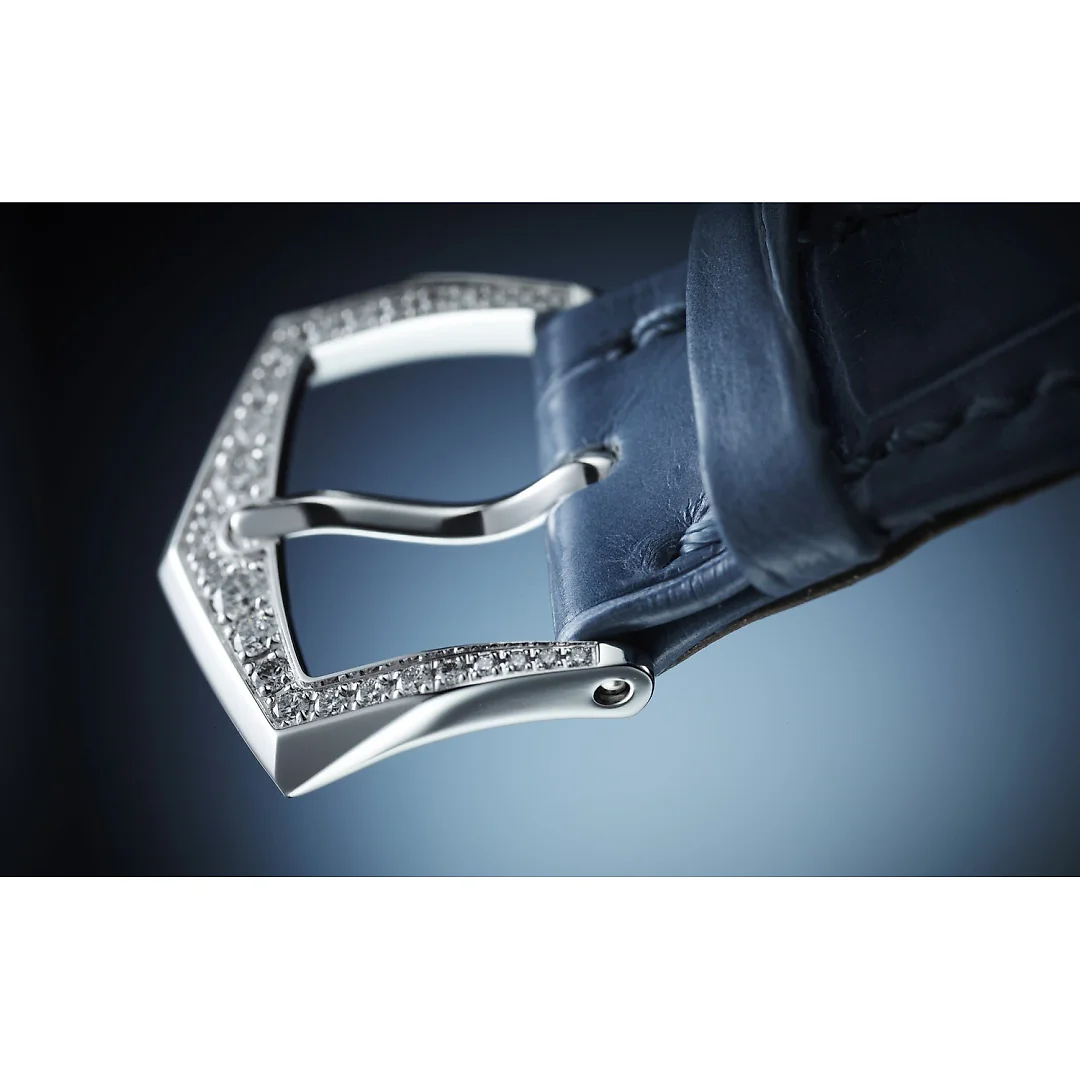 Patek Philippe Women’s Complication World-Time, 18k White Gold set with 89 diamonds (~1.03 ct.), 36mm, Ref# 7130G-016