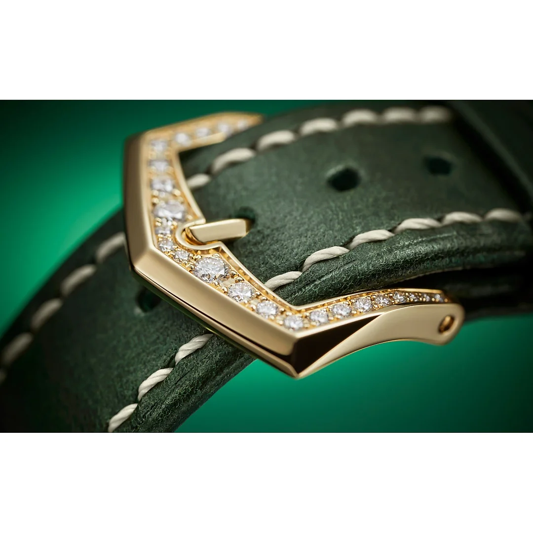 Patek Philippe Women’s Complication World-Time, 18k Rose Gold set with 89 diamonds (~1.03 ct.), 36mm, Ref# 7130R-014